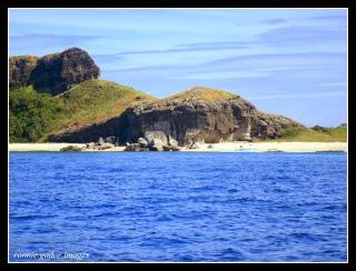 Climbing Capones Island and Lighthouse - Zambales