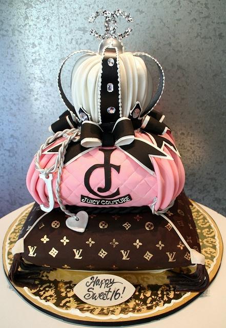 Chanel Fashionista Cake