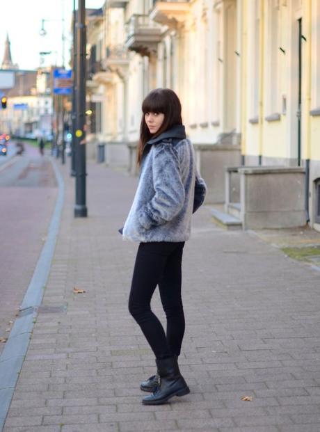 Black jeans, grey fur look biker moto boots grey faux fur