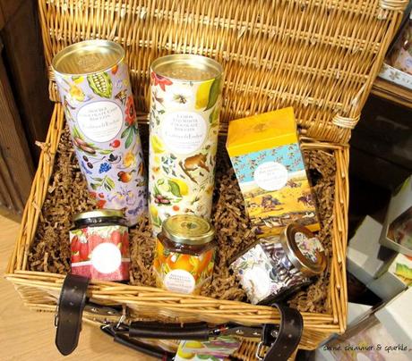 crabtree-evelyn-holiday-2013-food-hamper