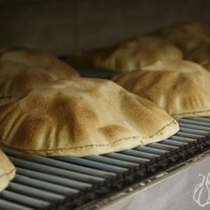 Lebanese_Bread_Wooden_Bakery02