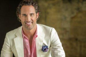 A night divine with James Valenti James Valenti