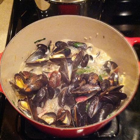 Bier Braised Mussels #belgian #bacon