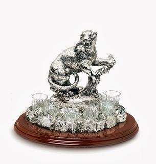 Exquisite cheetah glass stand
