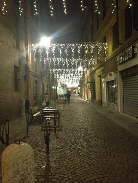 Reasonstodress.com Christmas lights in the city of Modena, Italy