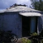 cliffside-yurt-hawaii