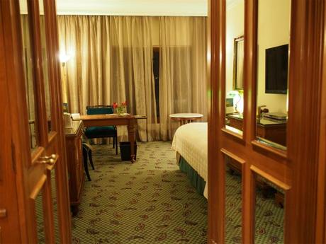 P9210009 オベロイ・ニューデリー / The Oberoi, New Delhi (Fine Hotels & Resorts)