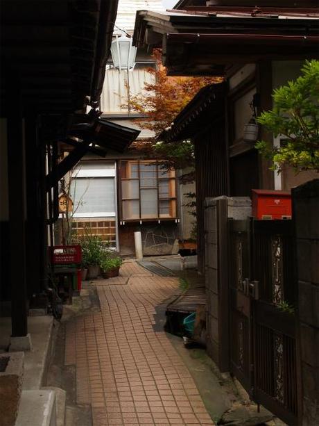 P9100024 ノスタルジックな情緒溢れる渋温泉郷 / Shibu Onsen, a nostalgic hot spring village