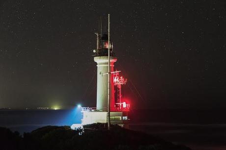 point lonsdale lighthouse at night