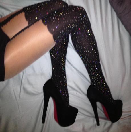  Steal the spotlight in any room:Dbleudazzled Tights