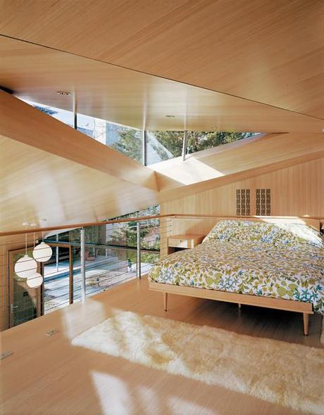 clerestory window in modern cottage in connecticut