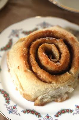 Oh So Soft Vegan Cinnamon Rolls