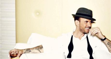 Matt-Goss-with a drink