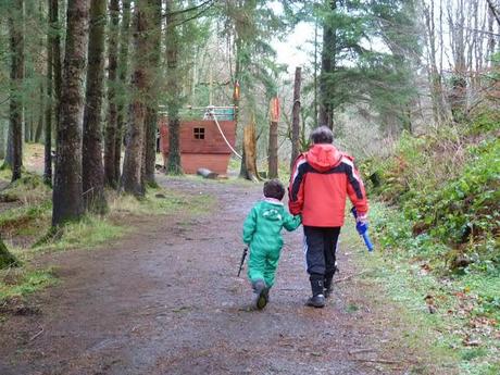 Visiting their dad - the seasonal fluctuations