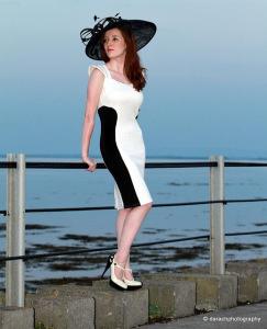 Bec Boop wearing Miss Luxe photographed by Darachphotography on an Irish seaside.