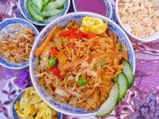 nasi goreng (malaysian fried rice)