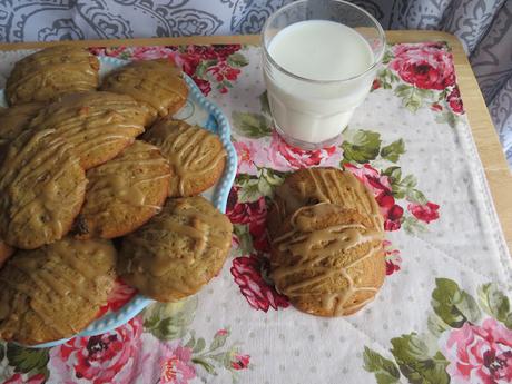 Applesauce Cookies