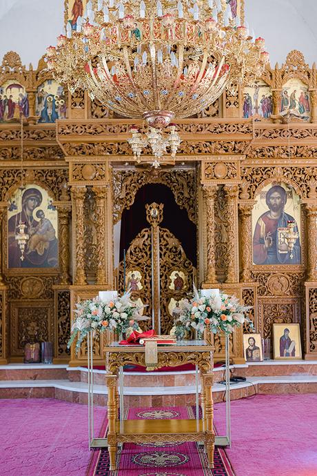 pretty-fall-wedding-sparta-peach-and-white-hues_27