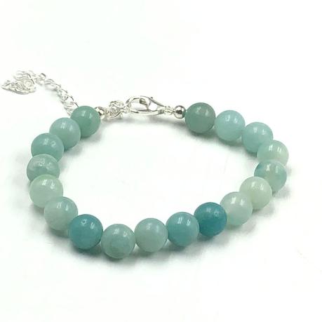 Dive into the World of Bracelets: Styles and Trends