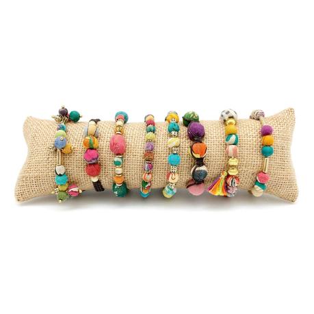 Dive into the World of Bracelets: Styles and Trends