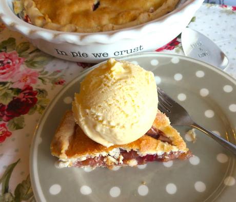 Apple & Cranberry Pie