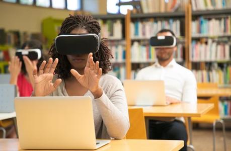 Immersive Learning Environments: Transforming Education in the Digital Age