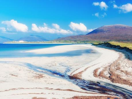 Luskentyre-beach-west-coast-of-scotland-harris