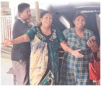 Tree crashes killing five in Colpetty Tree crashes killing five in Colpetty