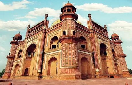 A Handy Guide To Safdarjung Tomb: Delhi’s Forgotten Monument Monumental Tomb Garden of the Mughals