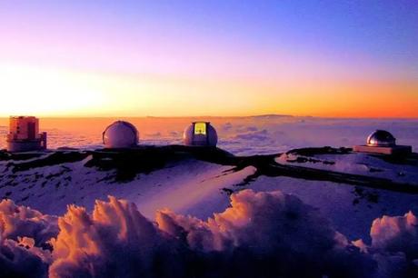 snow covered mountains in hawaii