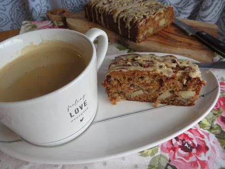 Mostly Apples Cake