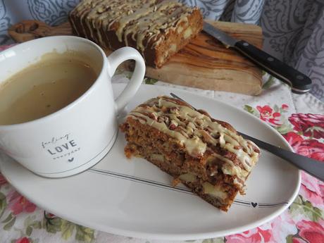 Mostly Apples Cake