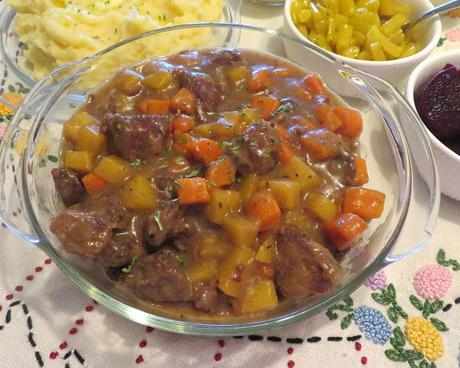 Shaker Beef Stew with Herbs