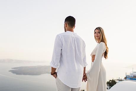 beautiful-honeymoon-photoshoot-santorini_03