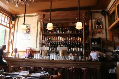 Explore Bahamas Wild Nightlife Scene Of Vibrant Bars And Pubs Miss Emily's Blue Bee Bar