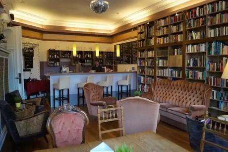 Backpacking To Berlin? Stay At These Hostels For Experiencing Luxury & Comfort At Their Best! Library at Grand Hostel