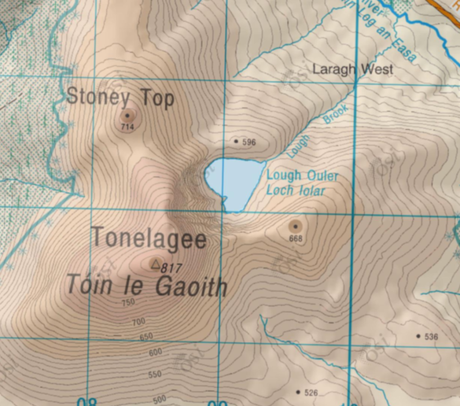 The Great Navigation Debate: Traditional map & compass vs. HiiKER app vs. a blended approach