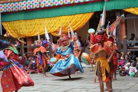 Here’s A Complete Beginner’s Guide To Chelela Pass In Bhutan dance