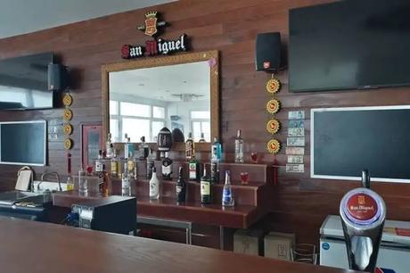 Billabong Pub and Restaurant