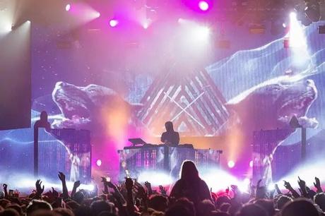 New-Phuong-Dong-Nightclub