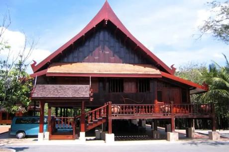 Places to Stay near Khao Phanom Bancha National Park
