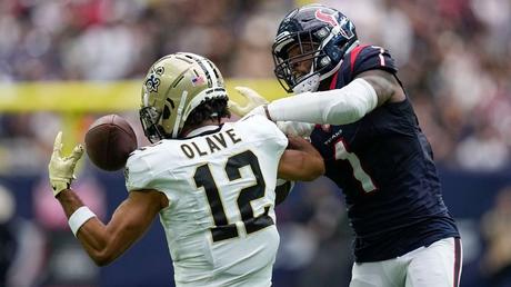 Despite a number of acrobatic catches, Saints’ Chris Olave still learning how to be great