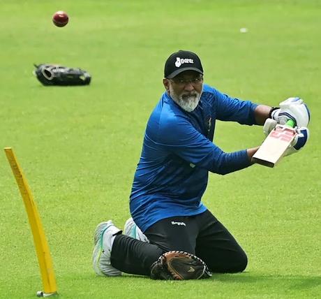 King Kohli roars in subduing Bangla Tigers ! - Singhe - who ?!? King Kohli roars in subduing Bangla Tigers ! - Singhe - who ?!?