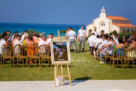 romantic-destination-wedding-protaras-white-roses_09