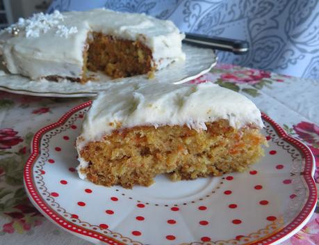 Classic Carrot Cake with Pineapple