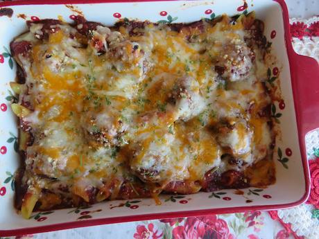 Cheesy Meatball Pasta Bake