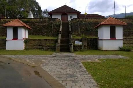 Spend Good Times in Badulla's Kataragama Devalaya