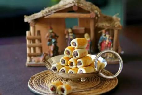 celebrate christmas in mumbai & eat plum cakes and date rolls
