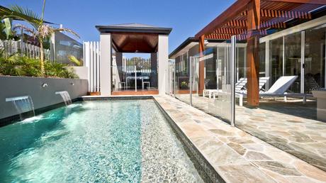 Pool Fencing: Why Glass is the Best Option for Pool Fencing