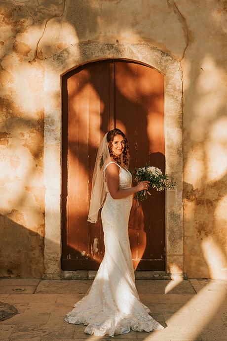 lovely-destination-wedding-crete-white-hydrangeas_02x